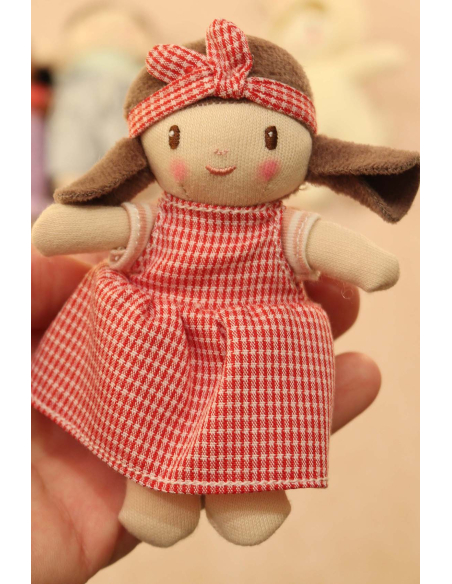 Muñequita en caja de cerillas - ELSIE